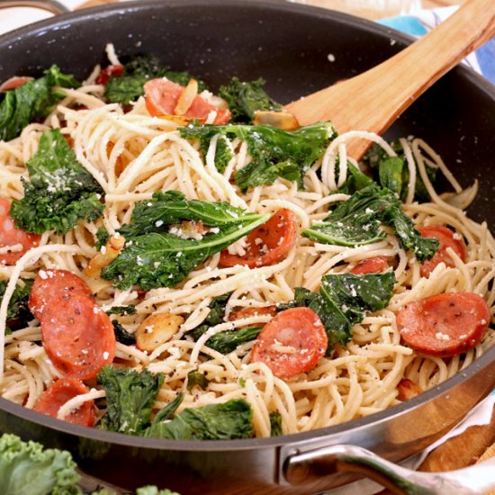 GARLIC PARMESAN KALE PASTA