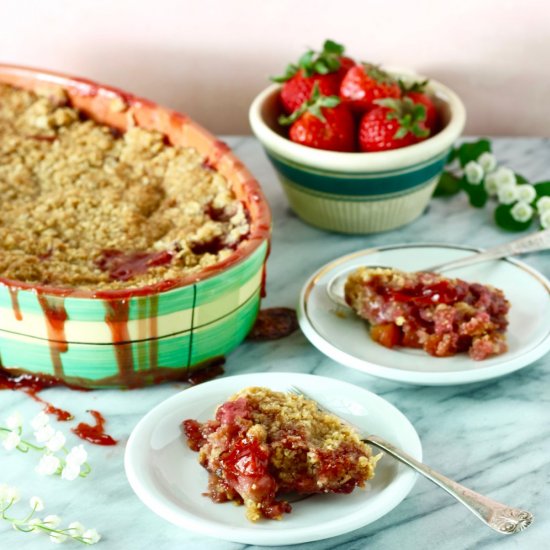 Strawberry and Rhubarb Crisp