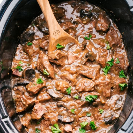 Slow Cooker Beef Tips with Mushroom