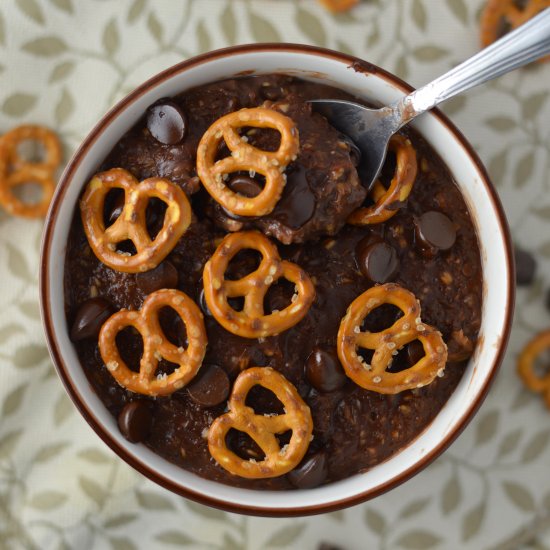 Pretzel Topped Brownie Oatmeal