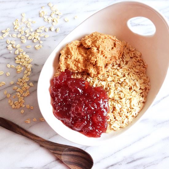 Peanut Butter & Jelly Oatmeal Bowl