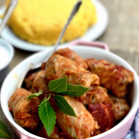 Cabbage rolls ‘sarmale’ stuffed wit