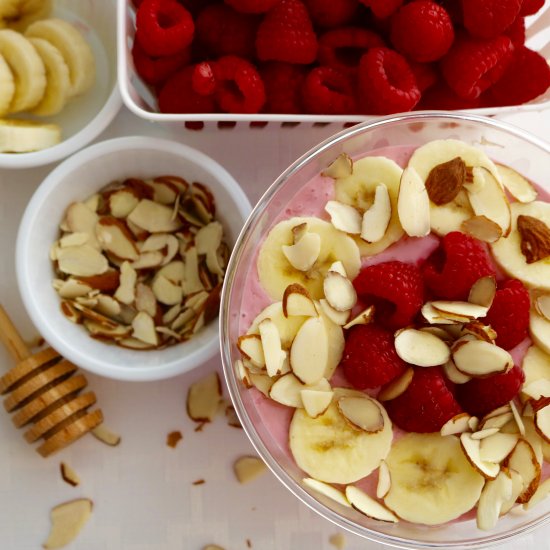 Raspberry Honey Smoothie Bowl