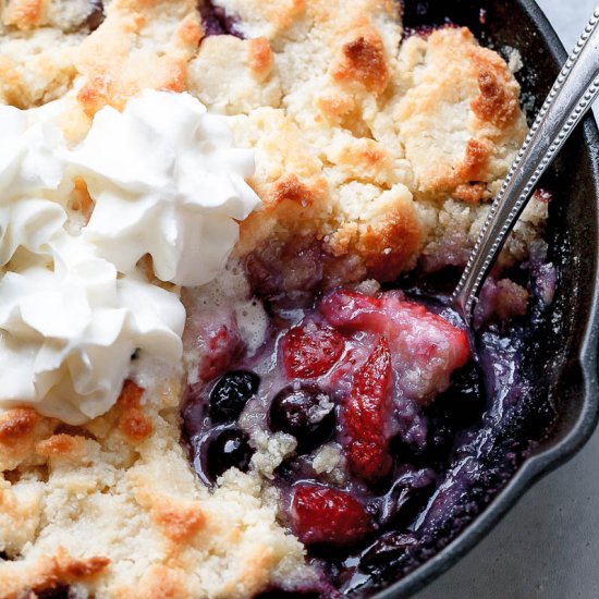 Low-Carb Keto Berry Cobbler