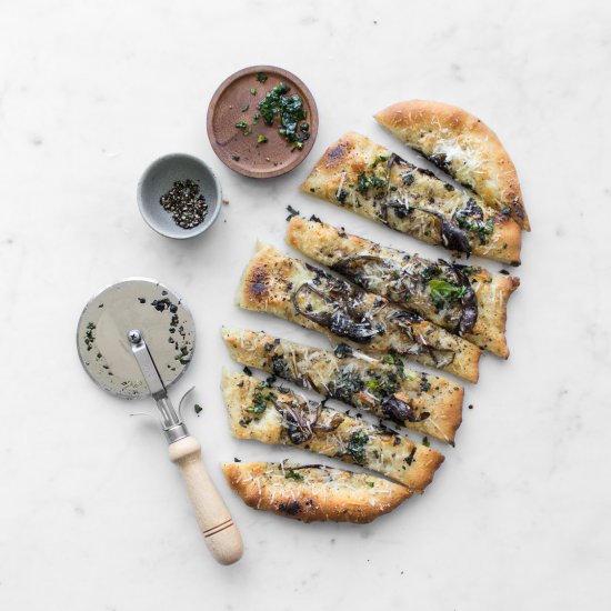 Cacio e Pepe Pizza with Ramps