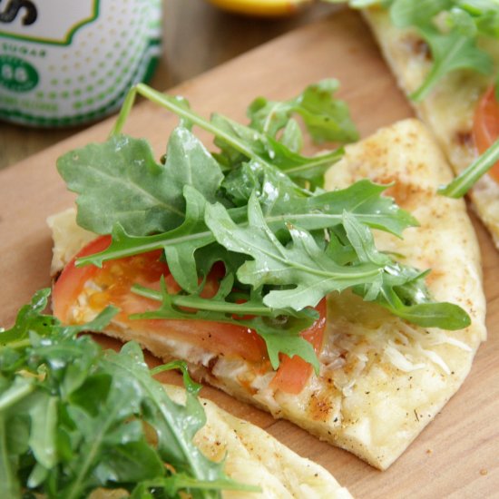 Grilled Tomato and Arugula Pizza