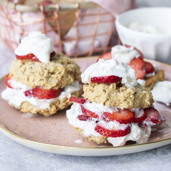 Vegan Strawberry Shortcake