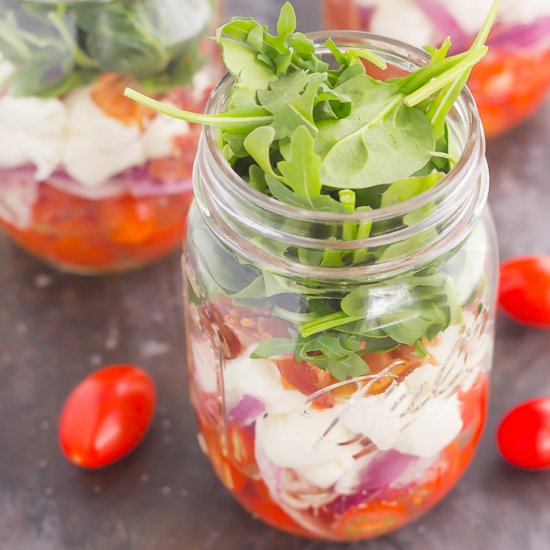 Caprese Mason Jar Salad