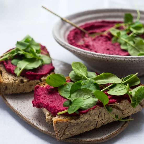 roasted beet hummus