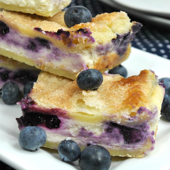 Sopapilla Blueberry Cheesecake Bars