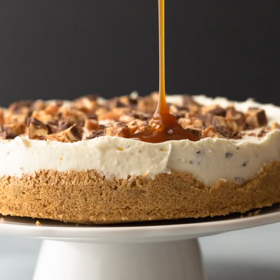 No-Bake Snickers Cheesecake