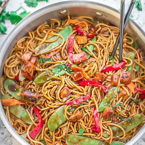 Chicken Lo Mein Noodles