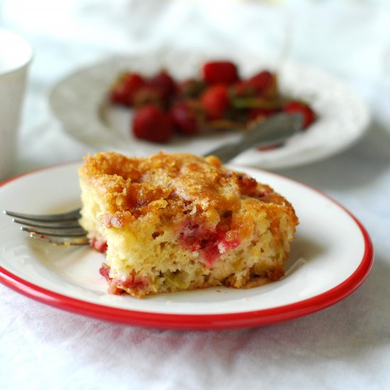 Strawberry Rhubarb Coffee Cake