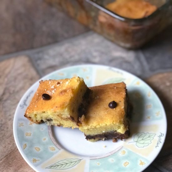 Keto Chocolate Chip Cake