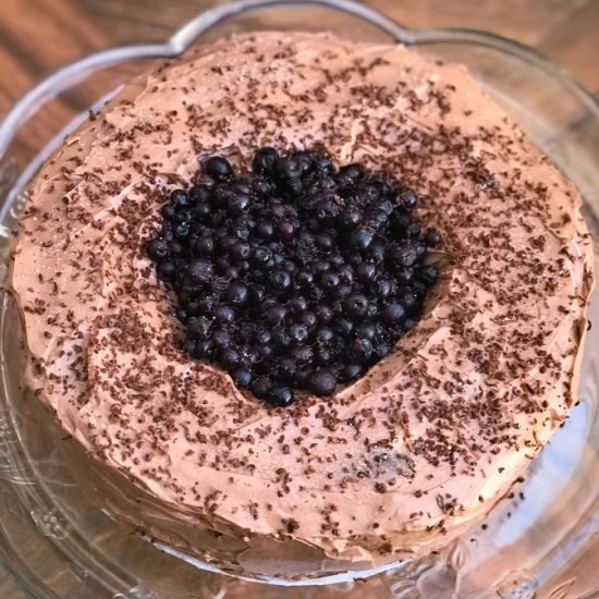 Keto blueberry chocolate cake