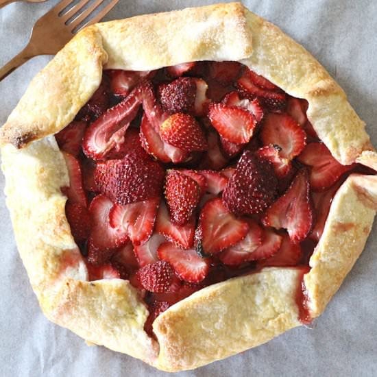 STRAWBERRY GALETTE