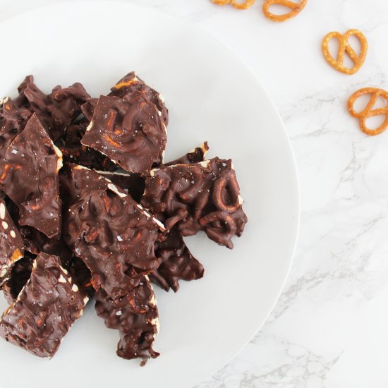 Vegan Chocolate Pretzel Bites