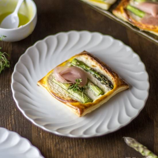 Asparagus puff pastry tarteletts