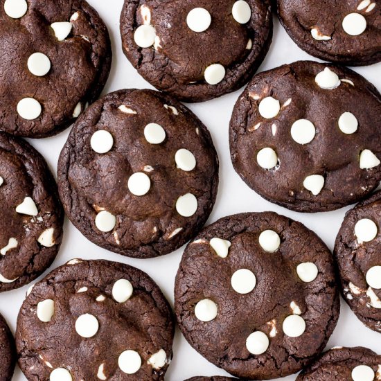 Dark Chocolate + White Chip Cookies