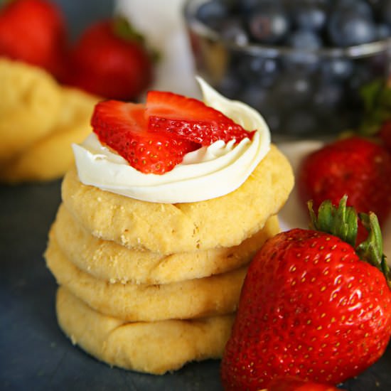 Easy Strawberry Shortcake Cookies