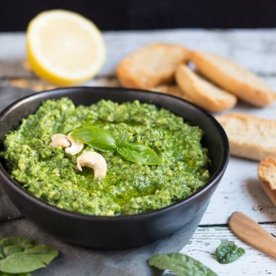 Chunky Spinach & Basil Dip