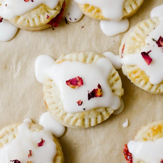 Raspberry Champagne Pop-tarts