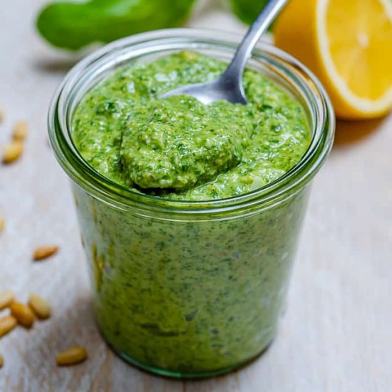 Homemade Pesto Sauce