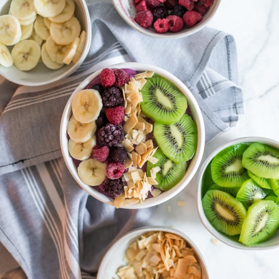 BERRY BANANA SMOOTHIE BOWLS