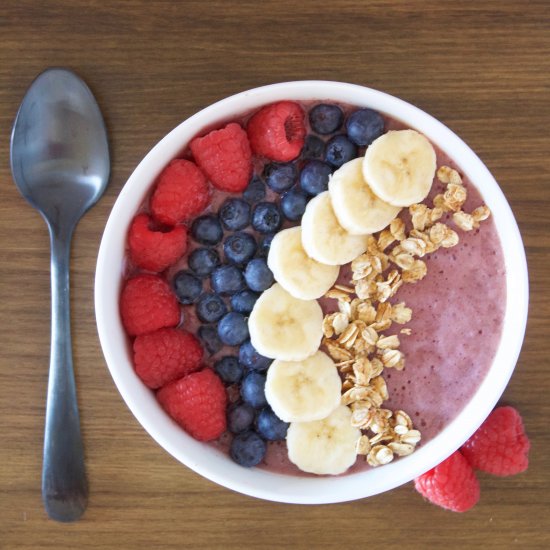 Mixed Berry Smoothie Bowl