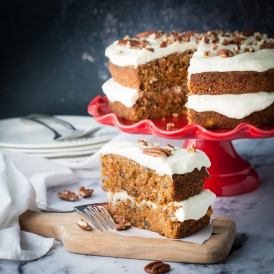 Moist naked carrot cake