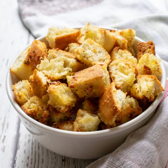 Parmesan and Garlic Croutons