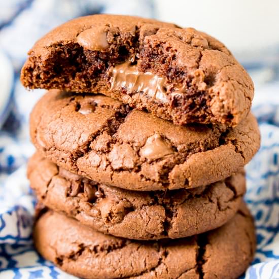 Nutella Stuffed Cookies