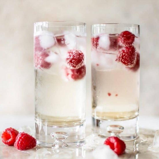 Easy Elderflower Mocktail