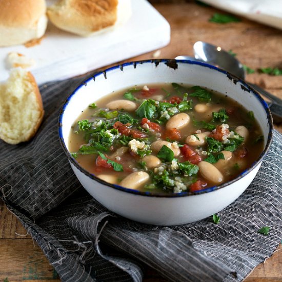 Slow cooker white bean soup