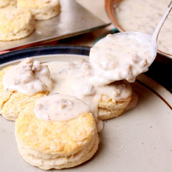 Nana’s Biscuits and Gravy