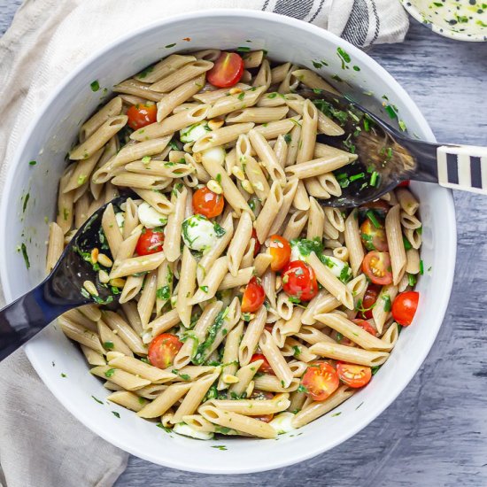 Caprese Pasta Salad with Basil