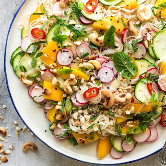 Mango zucchini salad (V,GF)