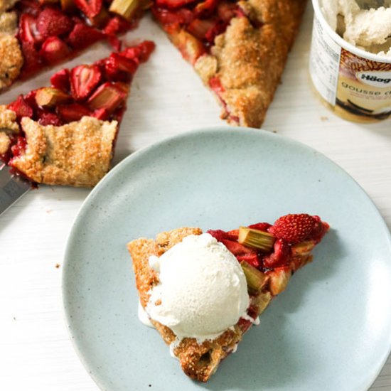 Strawberry Rhubarb Galette with Buc