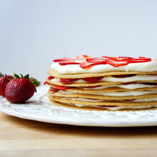 Strawberry Graham Icebox Cake