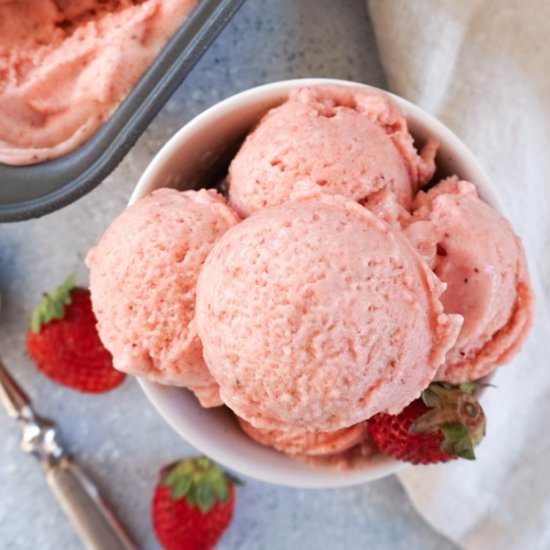 Healthy Strawberry Banana Ice Cream