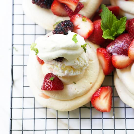 Summer Berry Pavlova