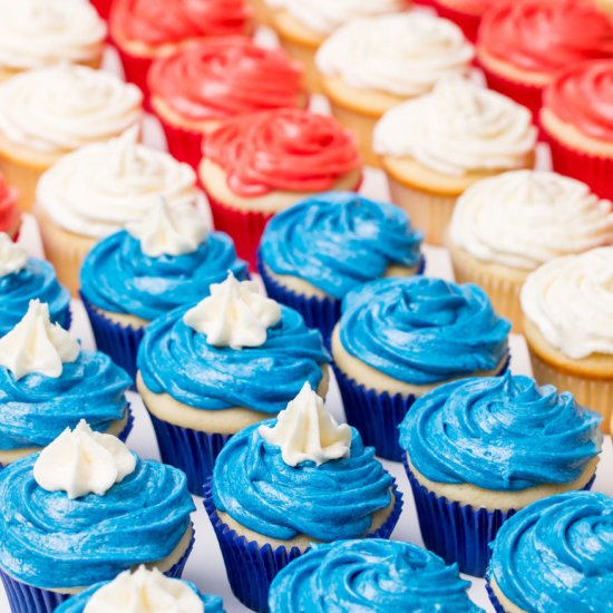 Amazing American flag cupcakes