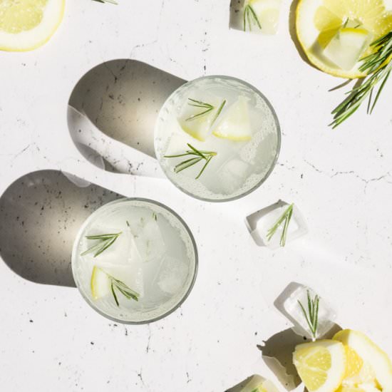 Refreshing Rosemary Lemonade