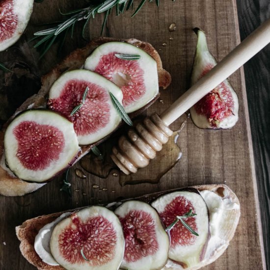 Fig, Chèvre and Honey Bruschetta