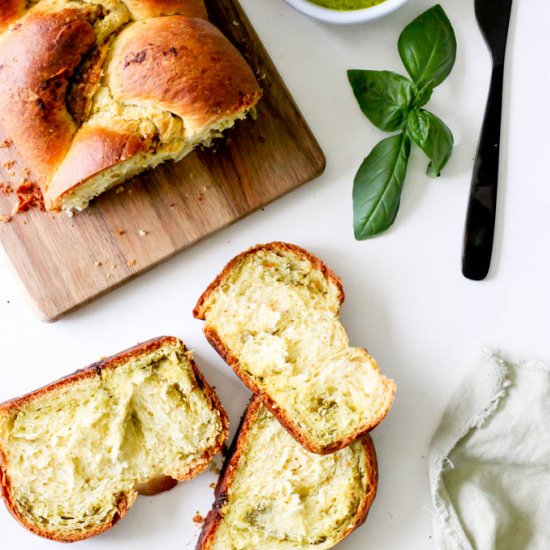 Pesto Bread