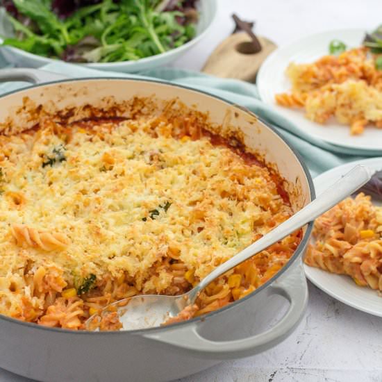 Easy One Pot Tuna Pasta Bake