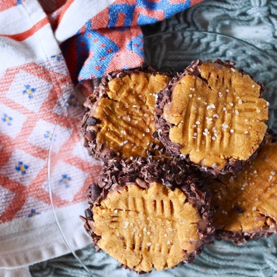 PB Chocolate Ice Cream Sammies