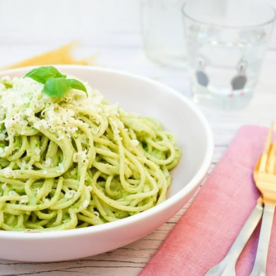 Kale and Cashew Pesto Spaghetti