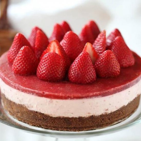 No-Bake Strawberry Cheesecake