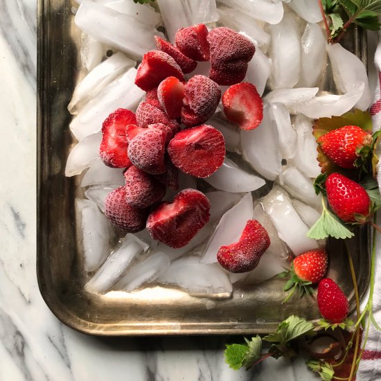 How to Freeze Strawberries